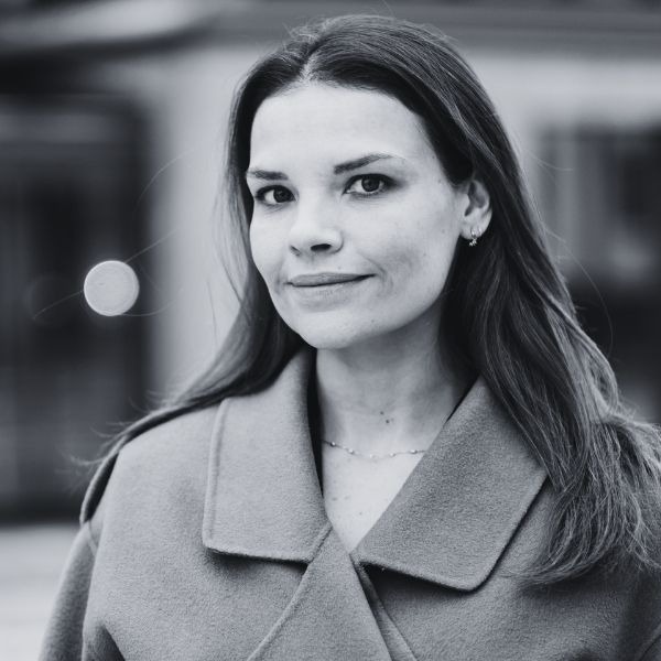 fotoware-headshot-cecilia