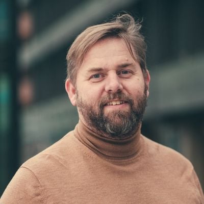 headshot-michael-ohlsen