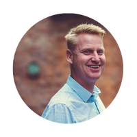 img-headshoot-john-fredrik