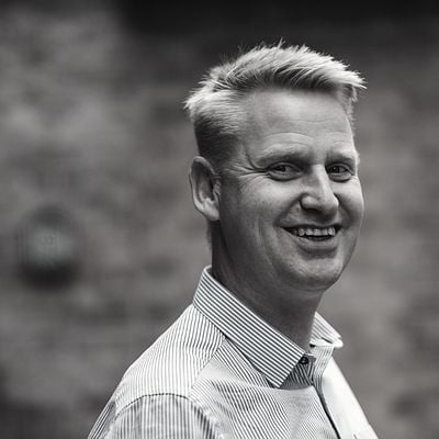 img-headshot-professional-services-John Fredrik