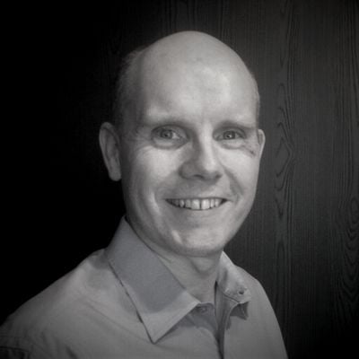 img-professional-services-team-James